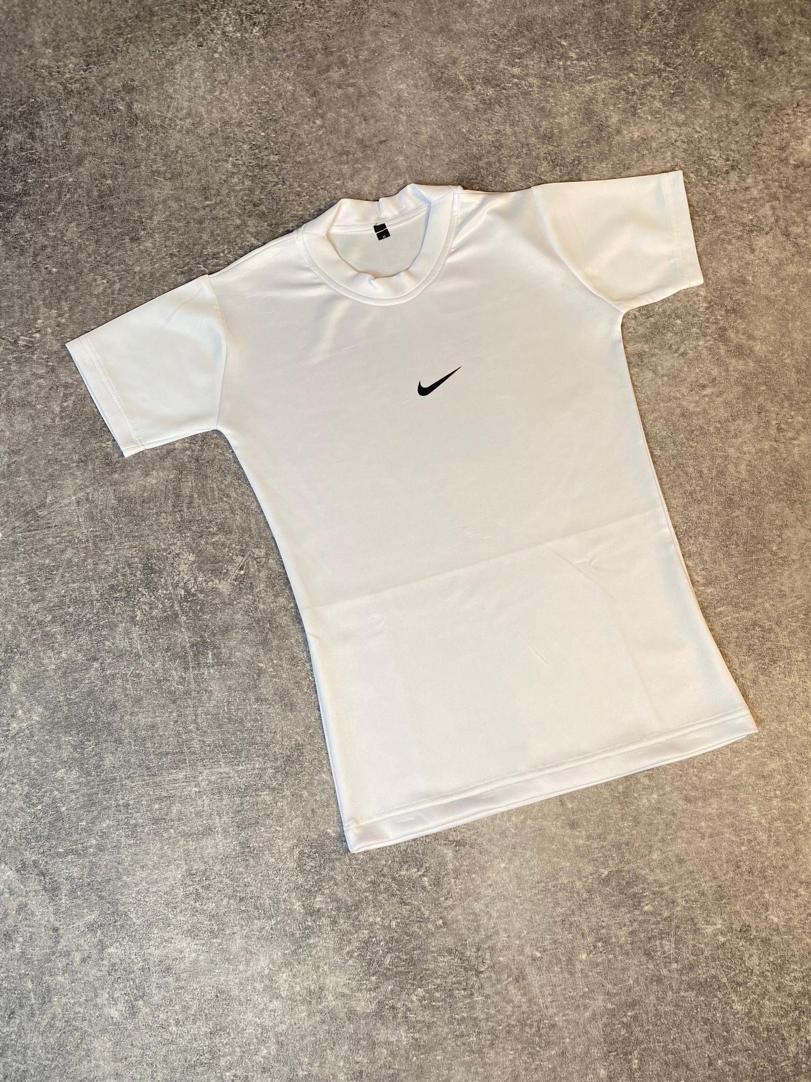 nike compression shirt for women